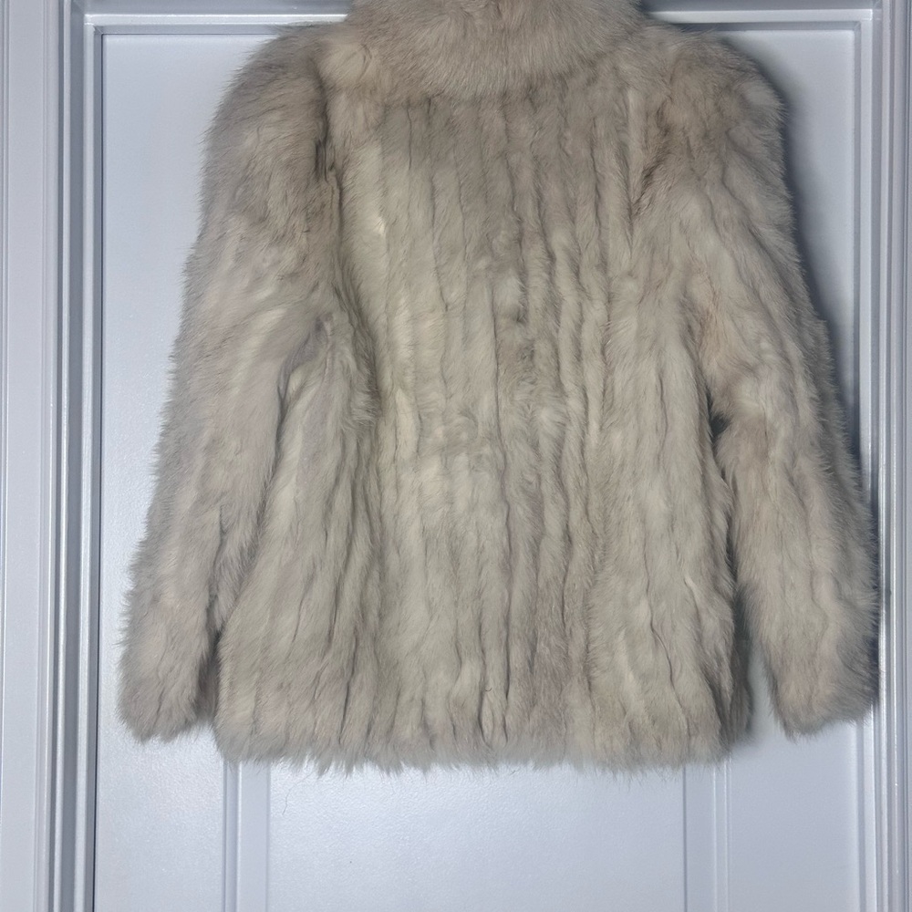 Norway Natural Blue Fox Fur
Women’s Large
Barely worn Jacket - Picture 3 of 9
